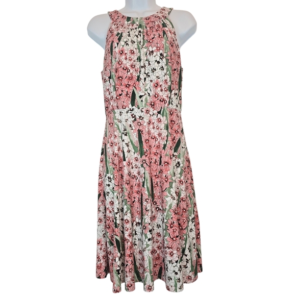 Tommy Hilfiger Dresses & Skirts - Tommy Hilfiger Floral Sleeveless Dress
